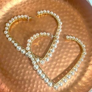 Pearl heart earrings